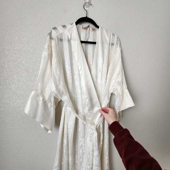 VICTORIA'S SECRET x VTG Gold label sheer stripe white dressing glamour robe PS - Picture 11 of 11